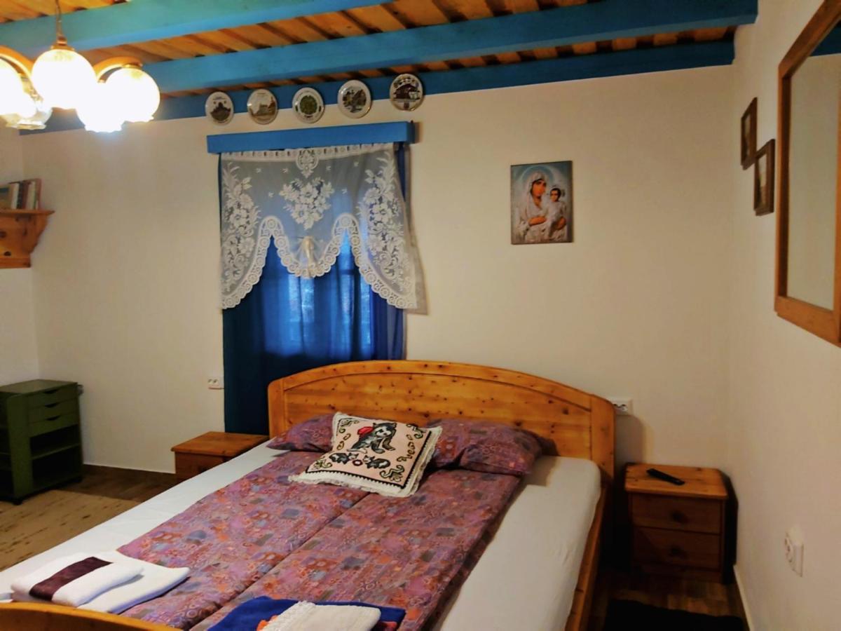 Casa Toth Hostel Viseu de Sus Bagian luar foto